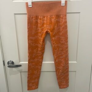NVGTN Camo Seamless Leggings - Burnt Orange